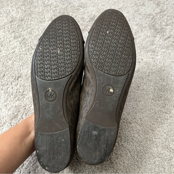 Michael Kors Alice Ballet Flats Brown Logo Print w/ Lock Charm & Bow - Picture 9 of 10